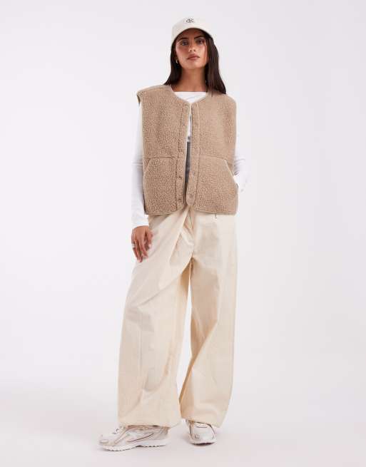 JJXX teddy bodywarmer in beige, 2 van 4