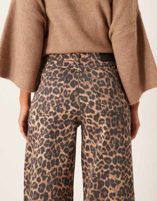 JJXX Tokyo wide fit jeans in leopard print | ASOS