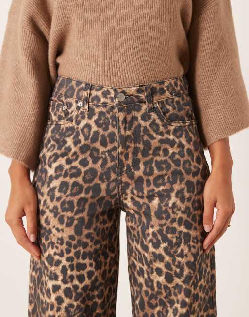 JJXX Tokyo wide fit jeans in leopard print