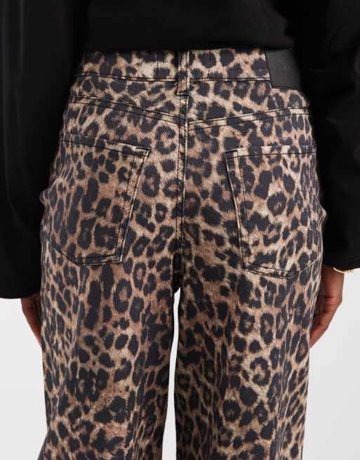 JJXX Tokyo wide fit jeans in leopard print, 4 of 5