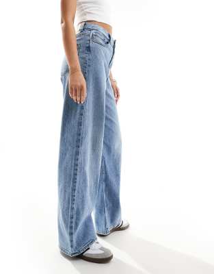 Tokyo High Rise Jeans 【blue 26】 JJXX Tokyo wide fit jeans in light blue wash | ASOS