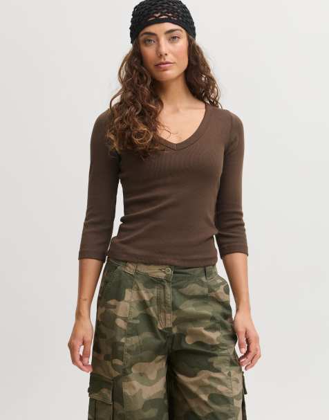 JJXX Fifi stretch fit v-neck 3/4 sleeve top in brown