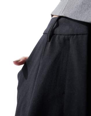 Jjxx Wide Fit High Rise Pants With Front Pleat In Black