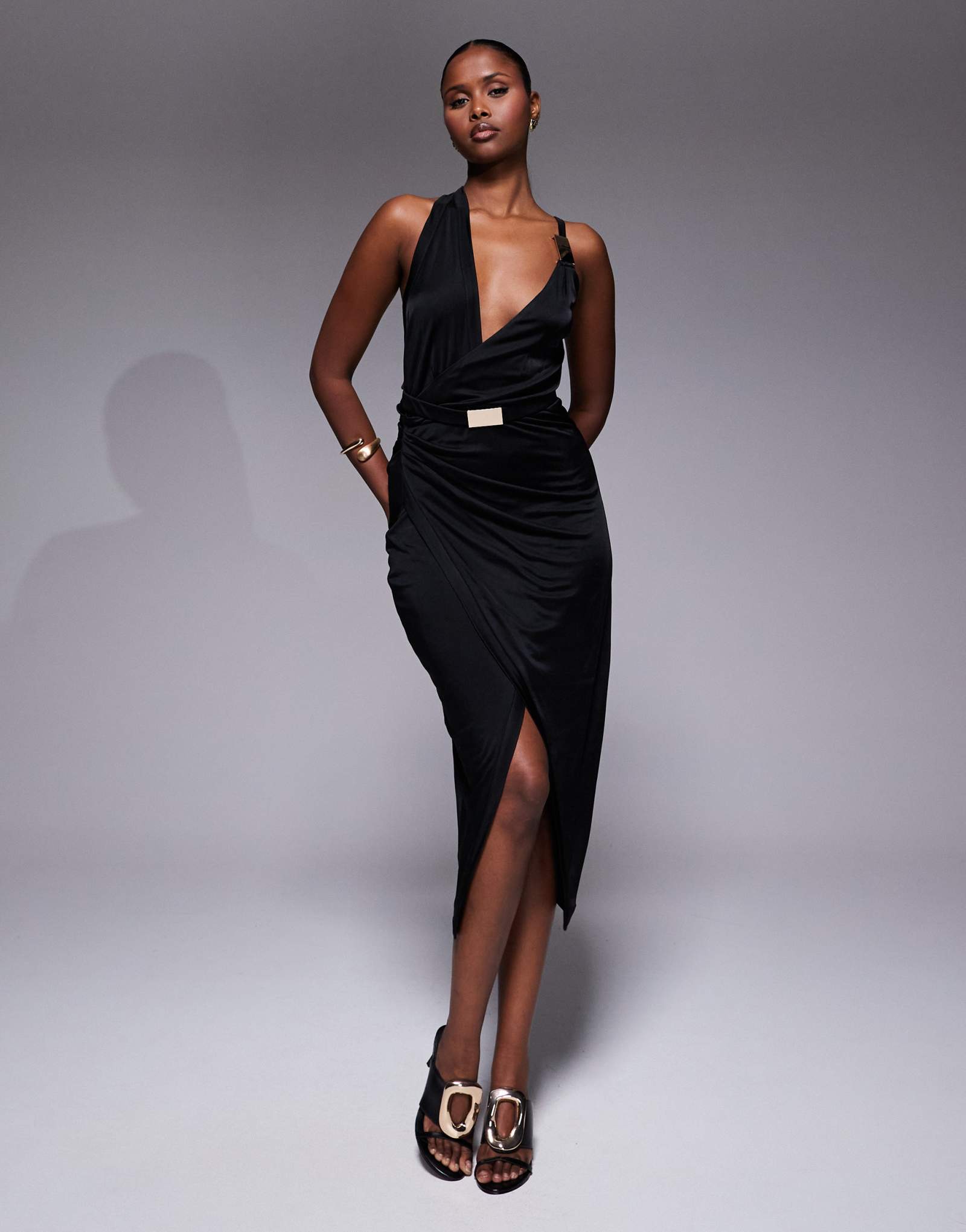 Юбилейное платье мидакси с поясом на запах от JLUXLABEL черного цвета