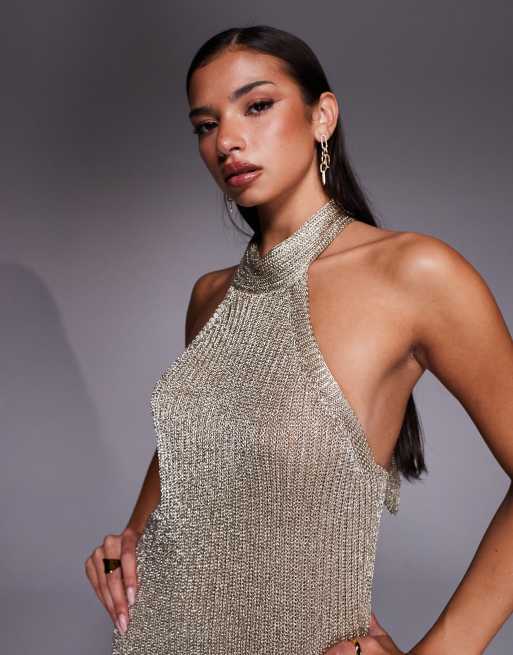 JLUXLABEL – Echo of Light – Złota sukienka maxi z dekoltem halter, 2 z 4