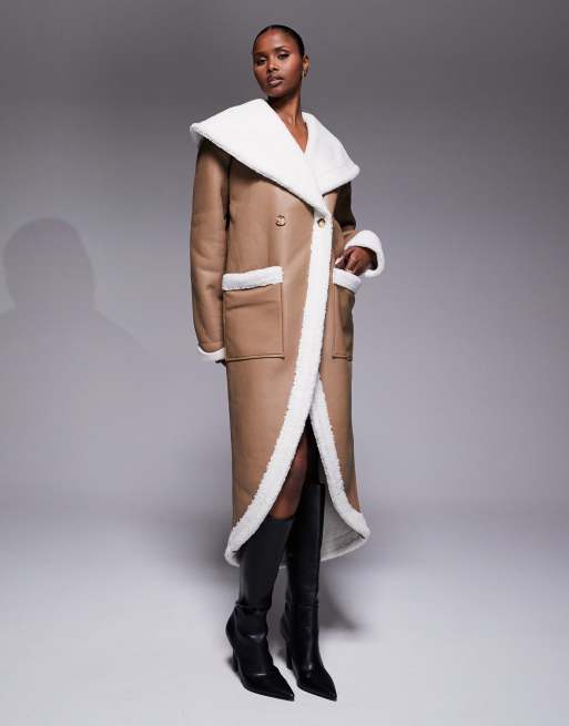 JLUXLABEL - Jaida - Beige og hvid vendbar oversized teddy-frakke med krave, 4 af 4