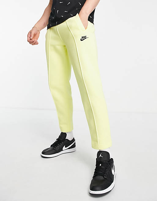Hombre Joggers de ropa deportiva | Joggers amarillo limón claro Club de Nike - QF44946
