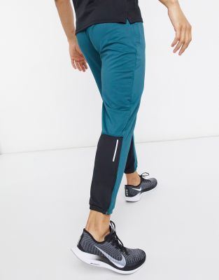 nike wild run joggers