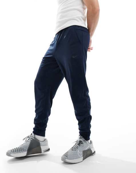 Joggers azul marino de corte tapered Dri-FIT Totality de Nike Training - view 1