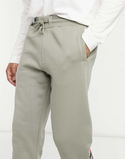 Joggers beis tapered con logo Todd de Fila, 3 de 4