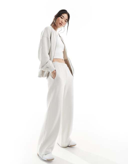 Joggers blanco arena holgados de pernera recta de Abercrombie & Fitch (parte de un conjunto)