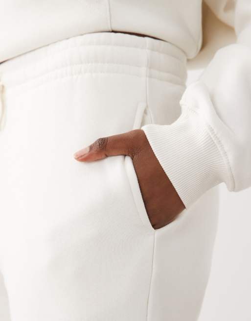 Joggers blanco hueso de pernera recta suelta de Gina Tricot (parte de un conjunto), 5 de 5