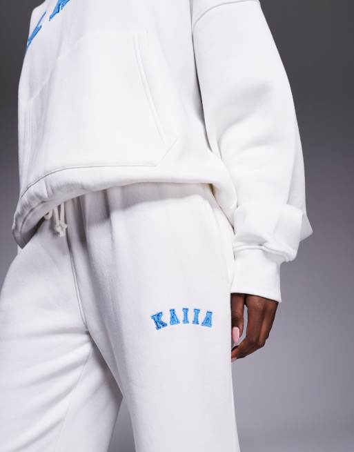 Joggers blancos y azules de pernera ancha con logo bordado de tejido rico en algodón de Kaiia (parte de un conjunto), 2 de 5