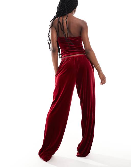 Joggers burdeos de pernera ancha y talle bajo de velour de Lioness (parte de un conjunto), 4 de 5