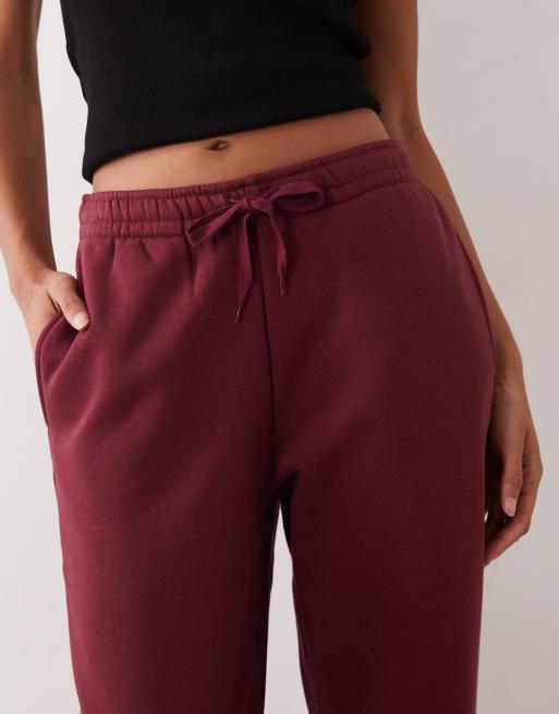 Joggers burdeos sueltos de pernera recta de Gina Tricot (parte de un conjunto), 3 de 5