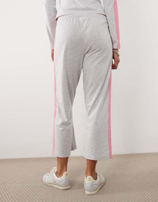Joggers capri gris jaspeado con rayas rosas en contraste de ASOS DESIGN (parte de un conjunto), 5 de 5