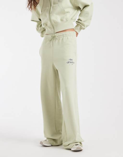 Joggers caquis de talle alto y pernera ancha Phoenix Fleece de Nike, 2 de 5