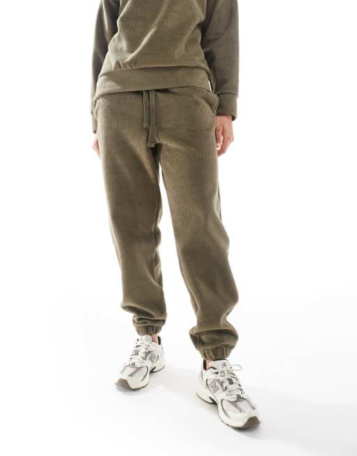 Joggers caquis extragrandes con forro de felpa de Miss Selfridge, 2 de 5