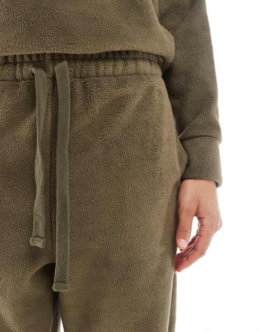 Joggers caquis extragrandes con forro de felpa de Miss Selfridge, 3 de 5