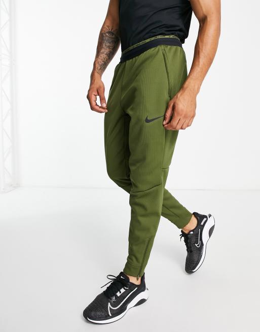 Aburrir suelo chocar Joggers caquis Therma-FIT Sphere de Nike Pro Training | ASOS