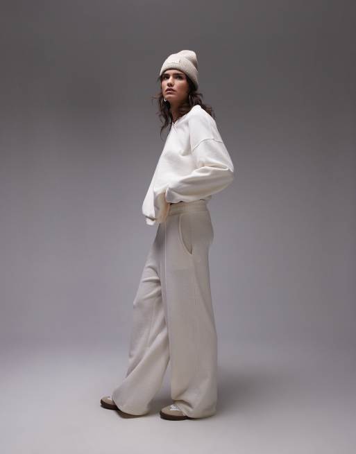 Joggers color crema de pernera ancha de tejido cepillado de Topshop