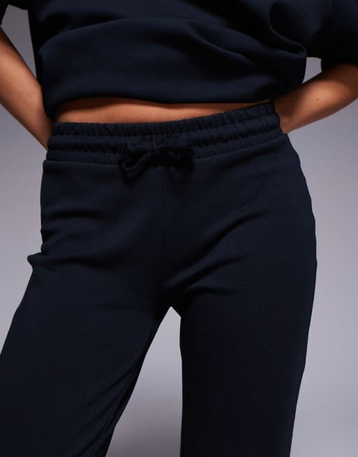 Joggers de campana negros de tejido entrelazado de ASOS DESIGN Petite (parte de un conjunto), 3 de 5