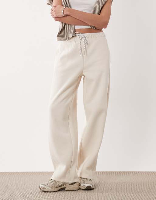 Joggers de chándal beis sésamo jaspeado de corte barrel de felpa de Cotton On, 2 de 5