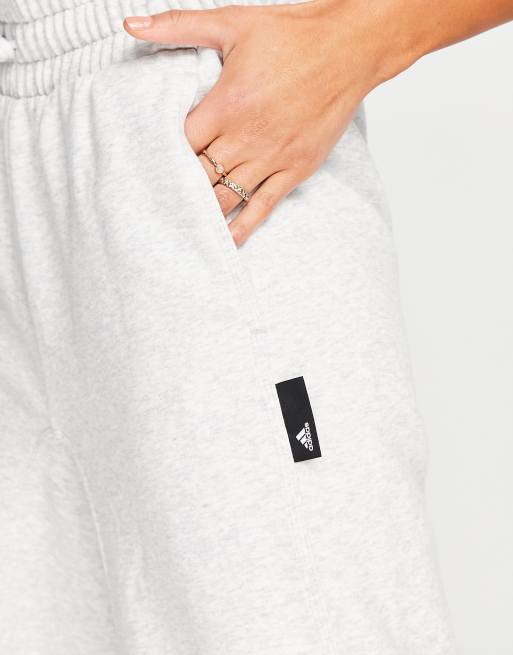Joggers de estar por casa grises de pernera ancha Studio de adidas Sportswear Lounge, 2 de 4