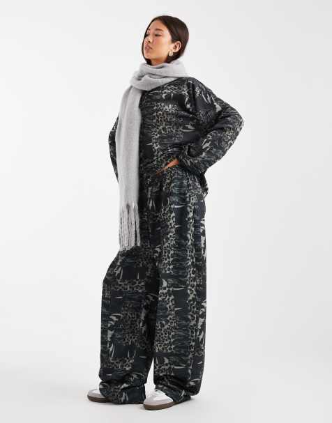 Joggers de pernera ancha con estampado de camuflaje de tigre lavado de COLLUSION - view 1