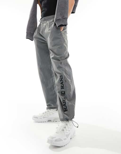Joggers deportivos gris reflectante de pernera ancha de estilo retro de Karl Kani, 2 de 5