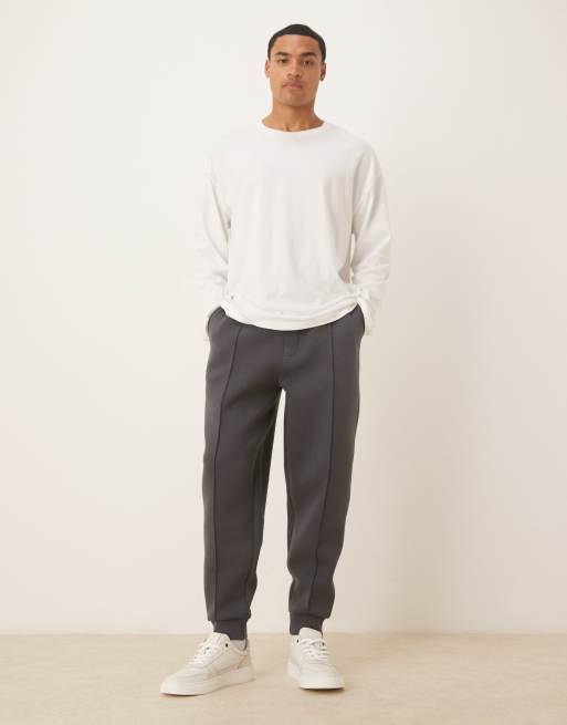 Joggers gris carbón de corte tapered con nervios de tejido grueso efecto neopreno de ASOS DESIGN , 2 de 5
