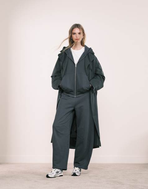 Joggers gris carbón de pernera barrel con detalle de costura de ASOS DESIGN (parte de un conjunto) - view 1