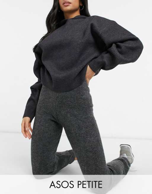 Joggers gris carbón de punto mullido de ASOS DESIGN Petite (parte de un conjunto)