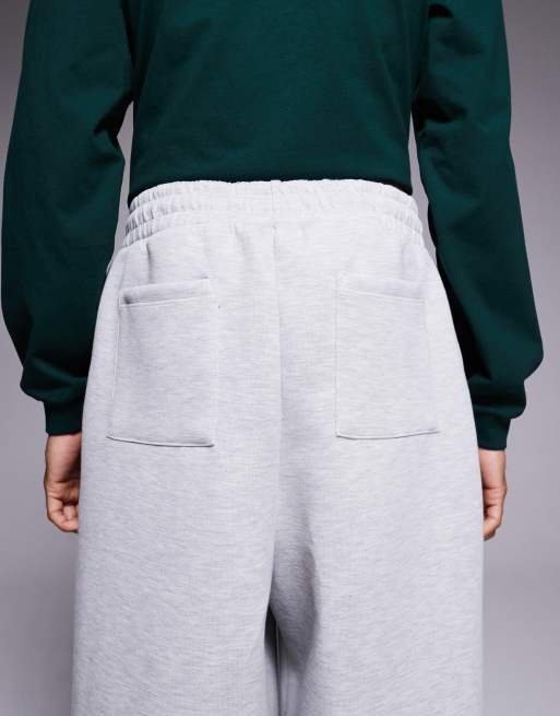 Joggers gris claro de corte suelto con pinzas de tejido efecto neopreno de ASOS DESIGN, 5 de 5
