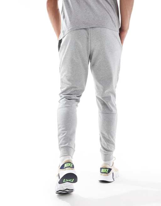 Joggers gris claro de corte tapered Dri-FIT de Nike Training, 3 de 5