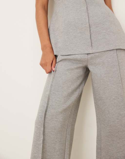 Joggers gris jaspeado de pernera ancha de tejido efecto neopreno de ASOS DESIGN (parte de un conjunto), 4 de 5