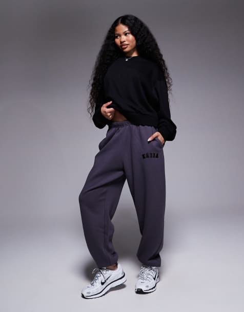 Joggers gris oscuro con bajos ajustados y logo bordado de mezcla de algodón de Kaiia Petite - view 1