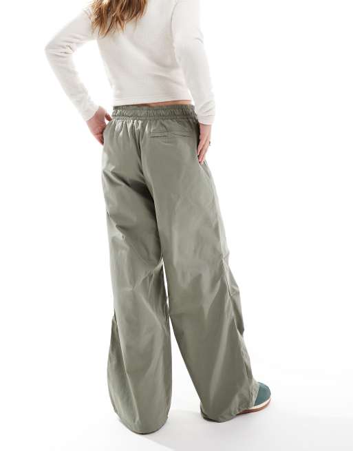 Joggers grises con cremallera delantera de felpa Swoosh de Nike, 2 de 5