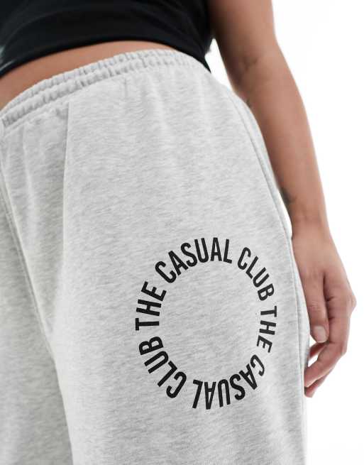 Joggers grises de pernera ancha con texto "The Casual Club" de Pieces Curve (parte de un conjunto), 5 de 5