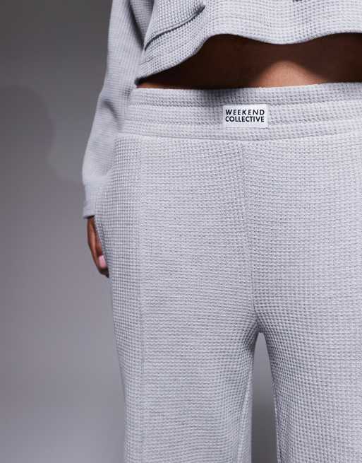 Joggers grises de pernera ancha de punto gofrado de Weekend Collective (parte de un conjunto), 5 de 5