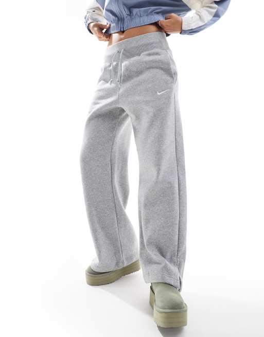 Pantalones Nike Pantalon Chandal Gris Ancho NIKE Pantalón Gris
