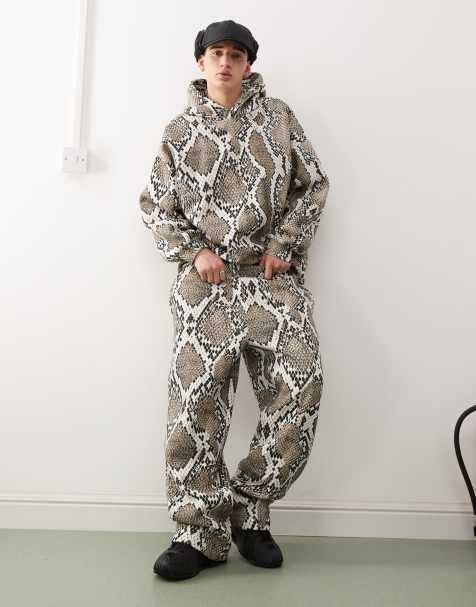 Joggers holgados con estampado de serpiente de COLLUSION (parte de un conjunto) - view 1