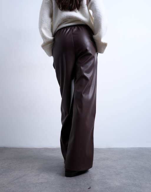 Joggers marrón chocolate de pernera ancha con detalle de nervios de cuero sintético de Topshop, 5 de 5
