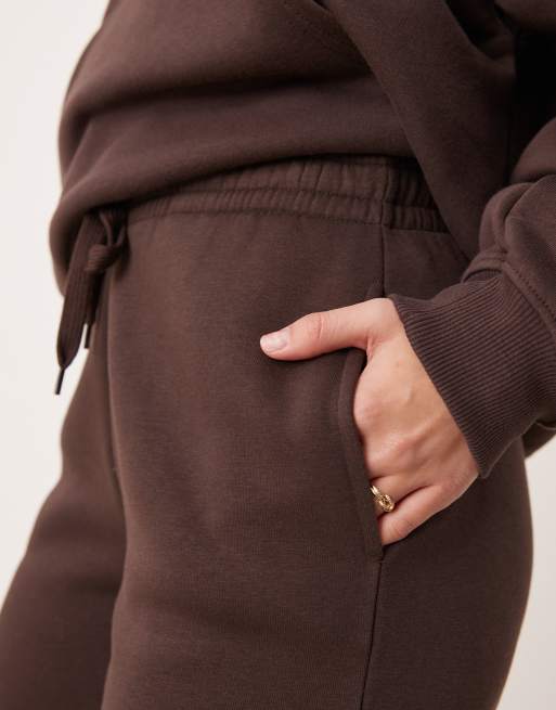 Joggers marrón oscuro sueltos de pernera recta Gina Tricot, 3 de 5