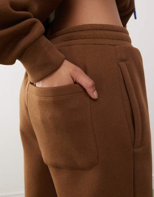 Joggers marrón tabaco de pernera ancha de tejido grueso de Reclaimed Vintage (parte de un conjunto), 3 de 5