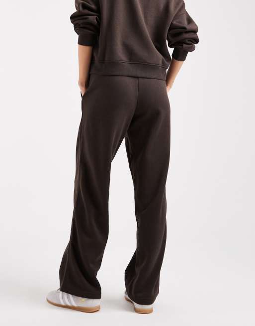 Joggers marrones de pernera recta de punto liso de ONLY (parte de un conjunto), 4 de 5
