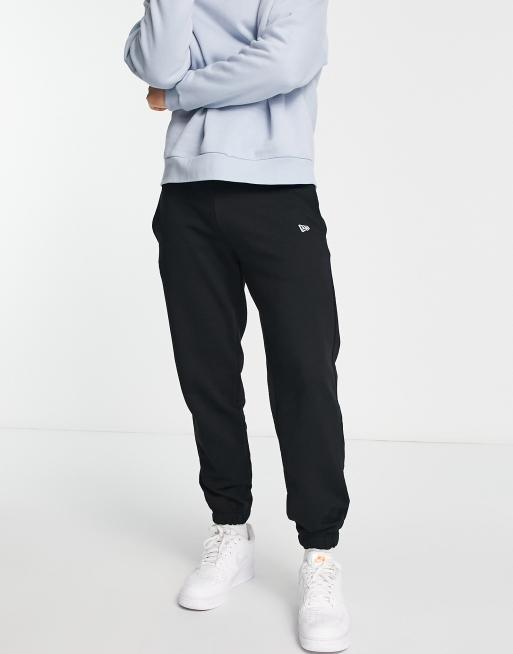 Joggers negros básicos de New Era