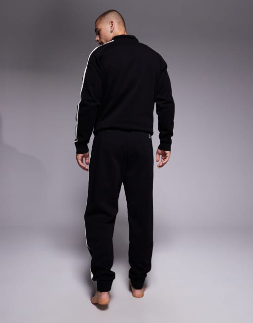 Joggers negros con cinta de Armani EA7 (parte de un conjunto), 2 de 5
