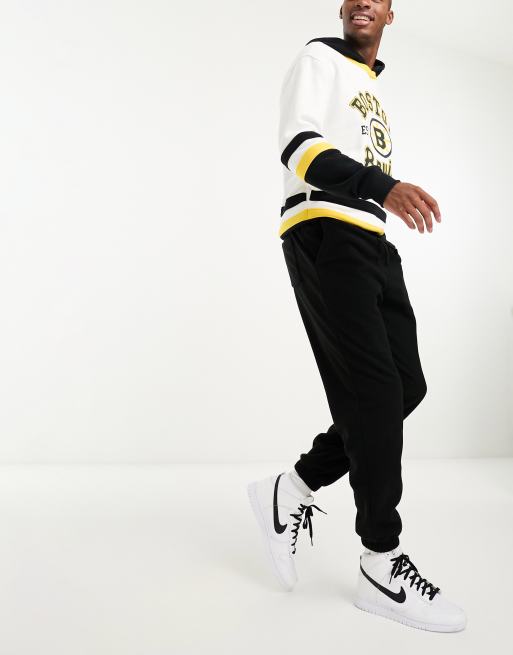 Joggers negros de corte tapered de felpa de ASOS DESIGN, 4 de 4