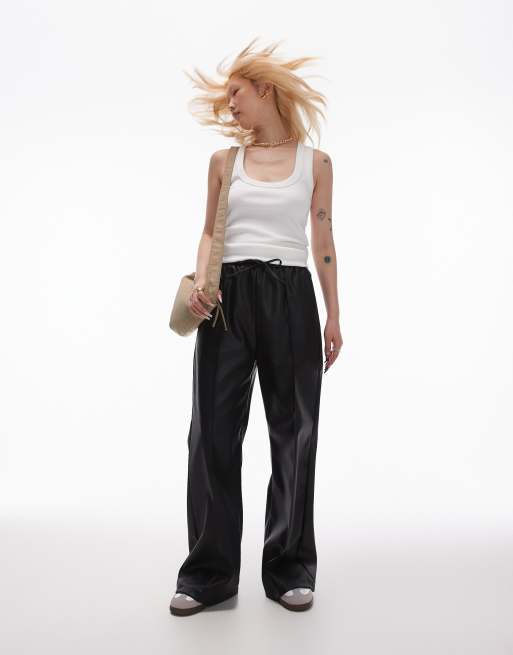Joggers negros de cuero sintético de Topshop Petite